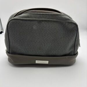 Bvlgari Parfums Pouch Clutch Cosmetic Toiletry Kit Carrier 2 Compartment Gray